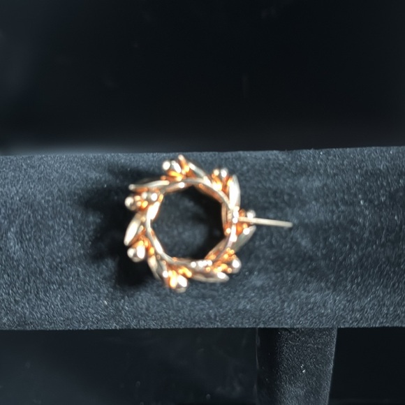 Vintage Circle Brooch with Purple and Clear Rhinestones 1/20 12K GF - Picture 2 of 2